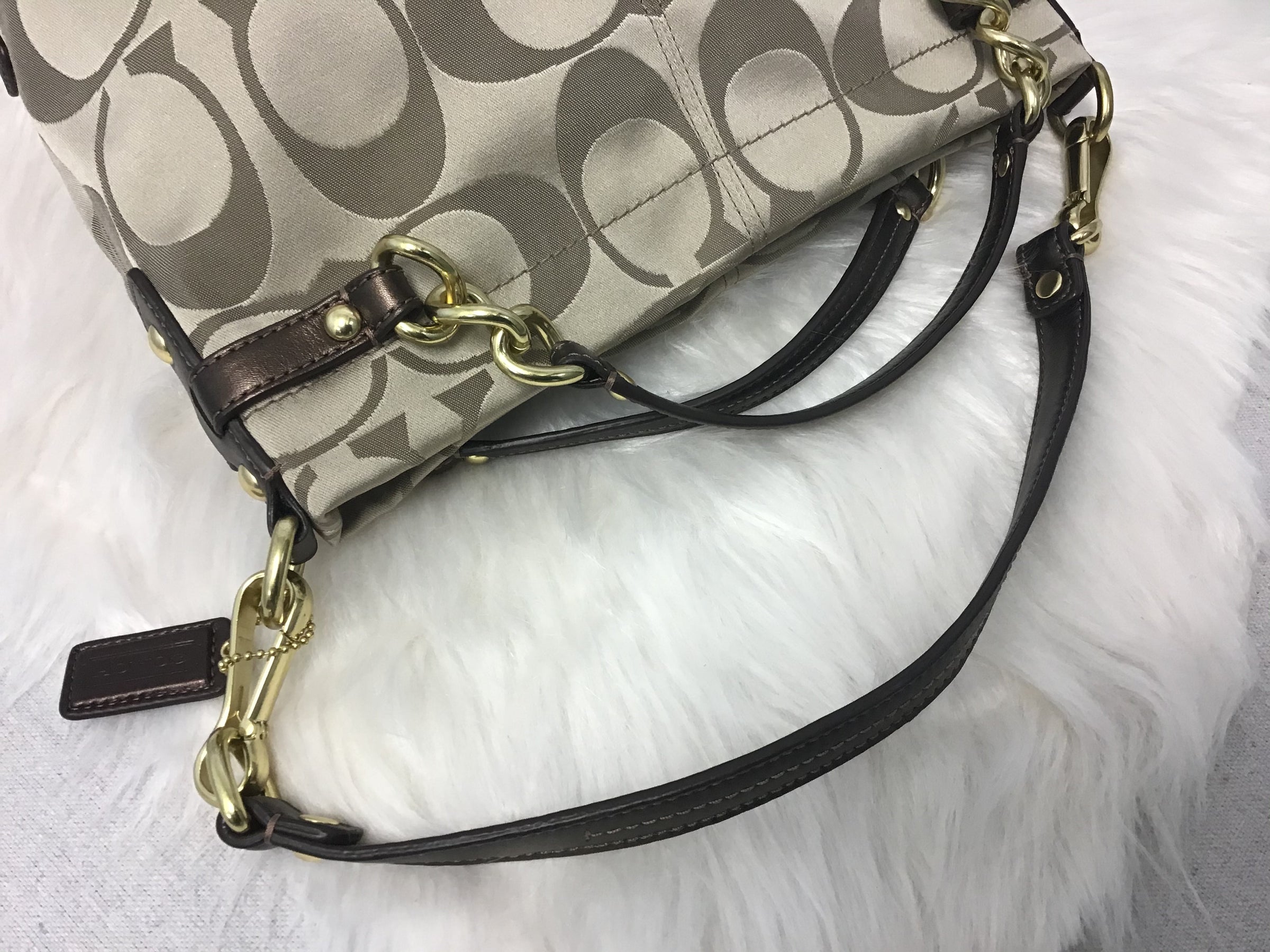 Coach Brooke Sateen Signature Shoulder Bag F17183 | Indulge